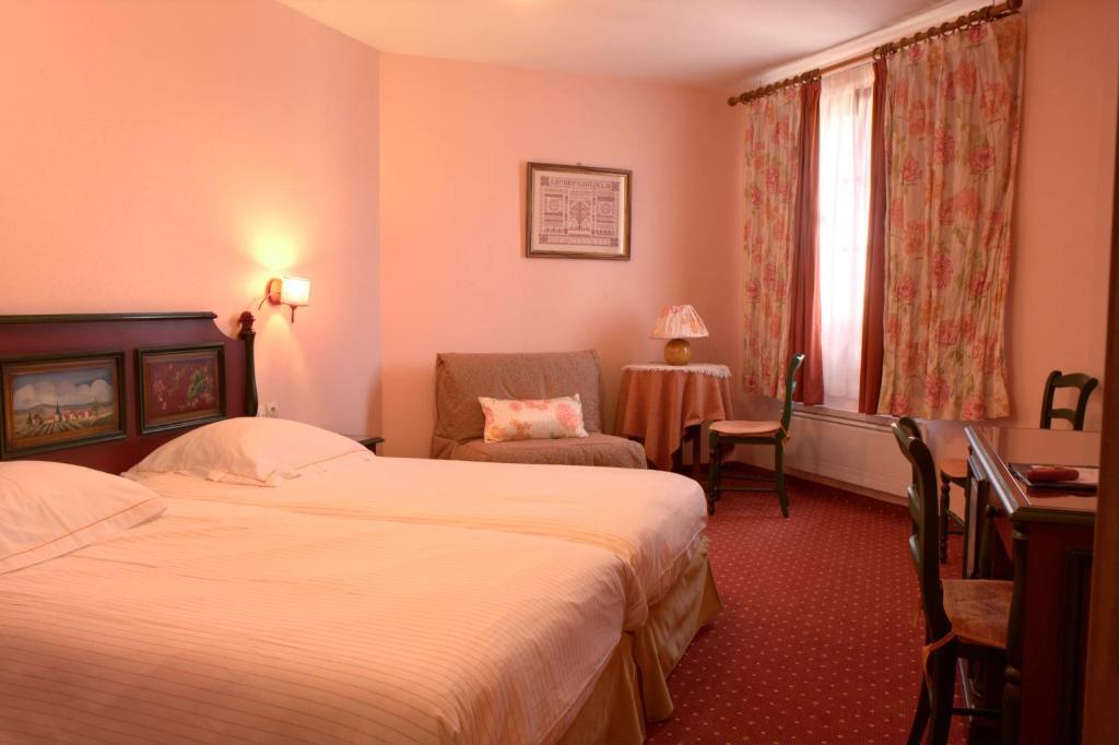 Hotel Winzenberg Blienschwiller Habitación foto